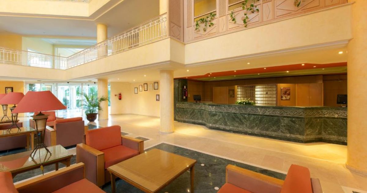 2027 Почивка в Хамамет в хотел Iberostar Waves Averroes 4* полети до октомври 12