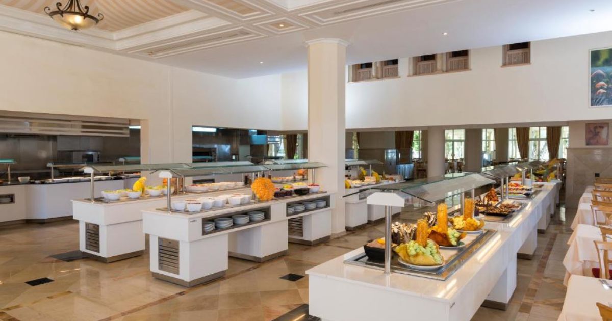 2027 Почивка в Хамамет в хотел Iberostar Waves Averroes 4* полети до октомври 16