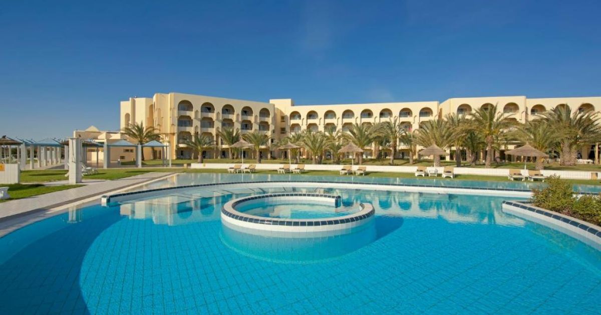 2027 Почивка в Хамамет в хотел Iberostar Waves Averroes 4* полети до октомври 17