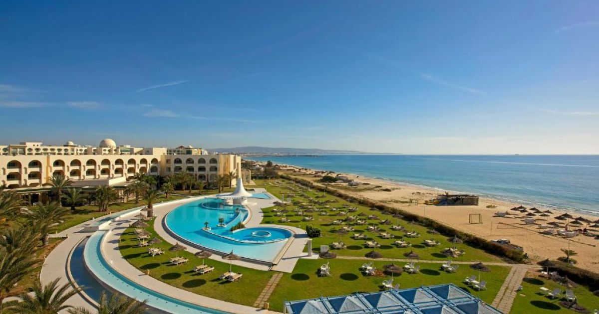 2027 Почивка в Хамамет в хотел Iberostar Waves Averroes 4* полети до октомври 21