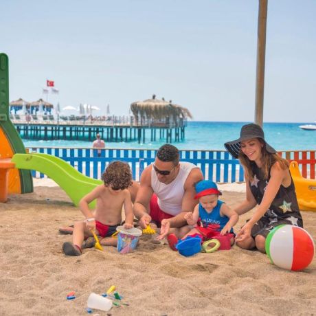 Лято 2027 в Club Nena, Side 13